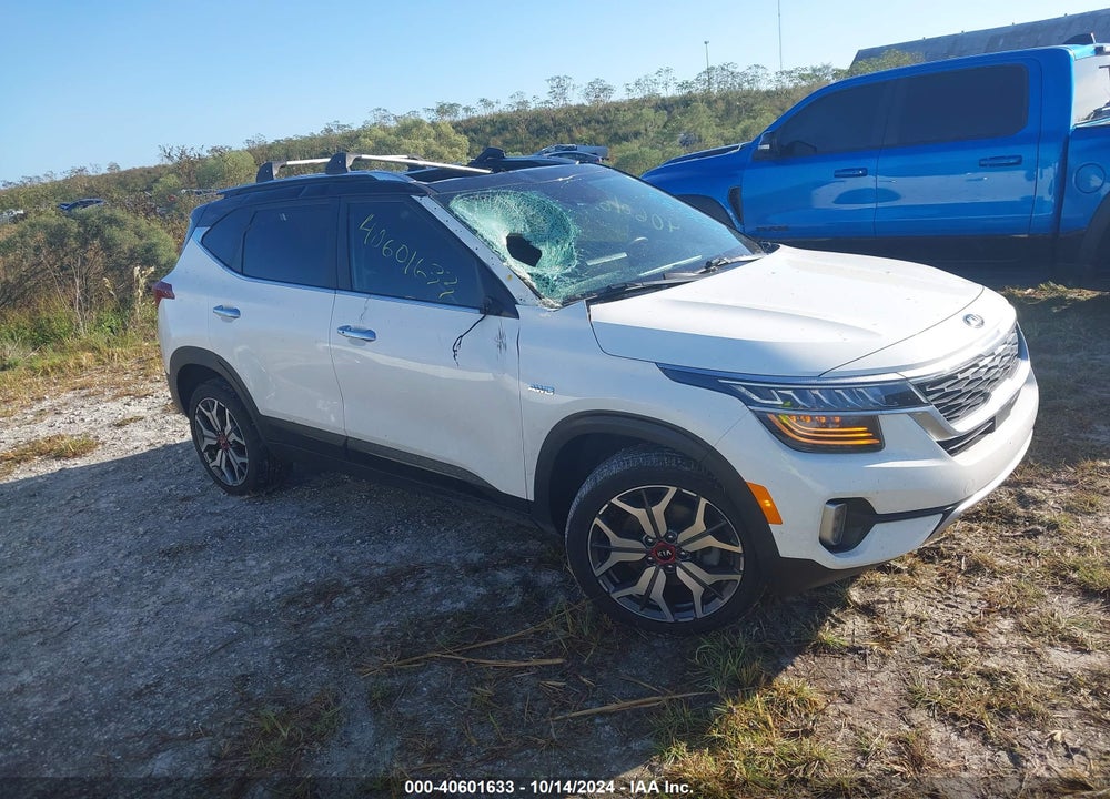 2021 KIA SELTOS SX TURBO VIN: KNDETCA24M7210886