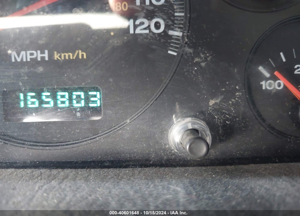 2000 JEEP GRAND CHEROKEE LAREDO VIN: 1J4GW48S2YC323335