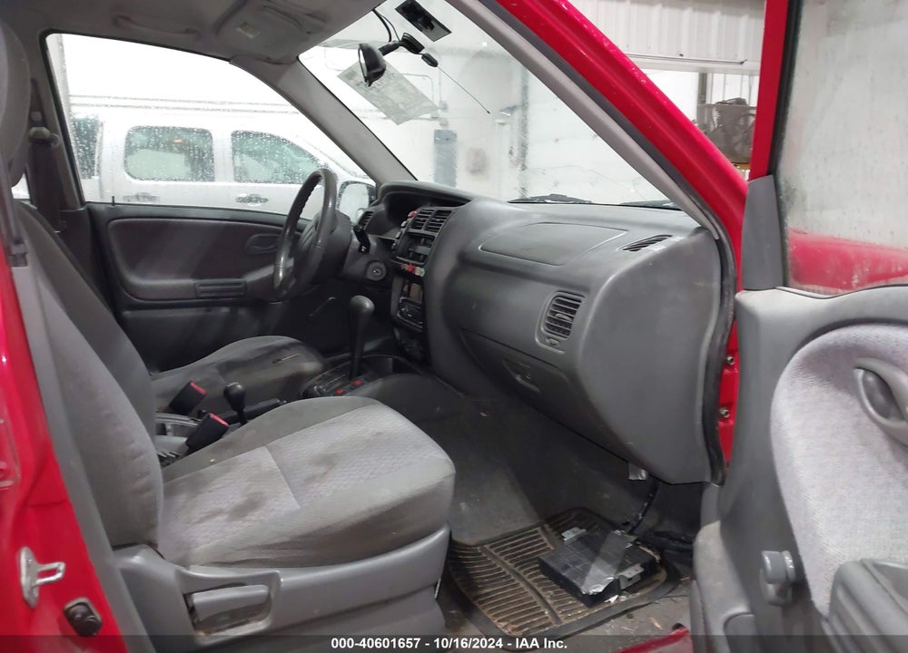 1999 CHEVROLET TRACKER VIN: 2CNBJ13C0X6932505