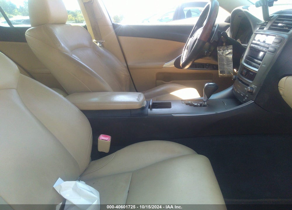2008 LEXUS IS 250 VIN: JTHBK262585055581