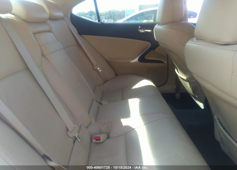 2008 LEXUS IS 250 VIN: JTHBK262585055581