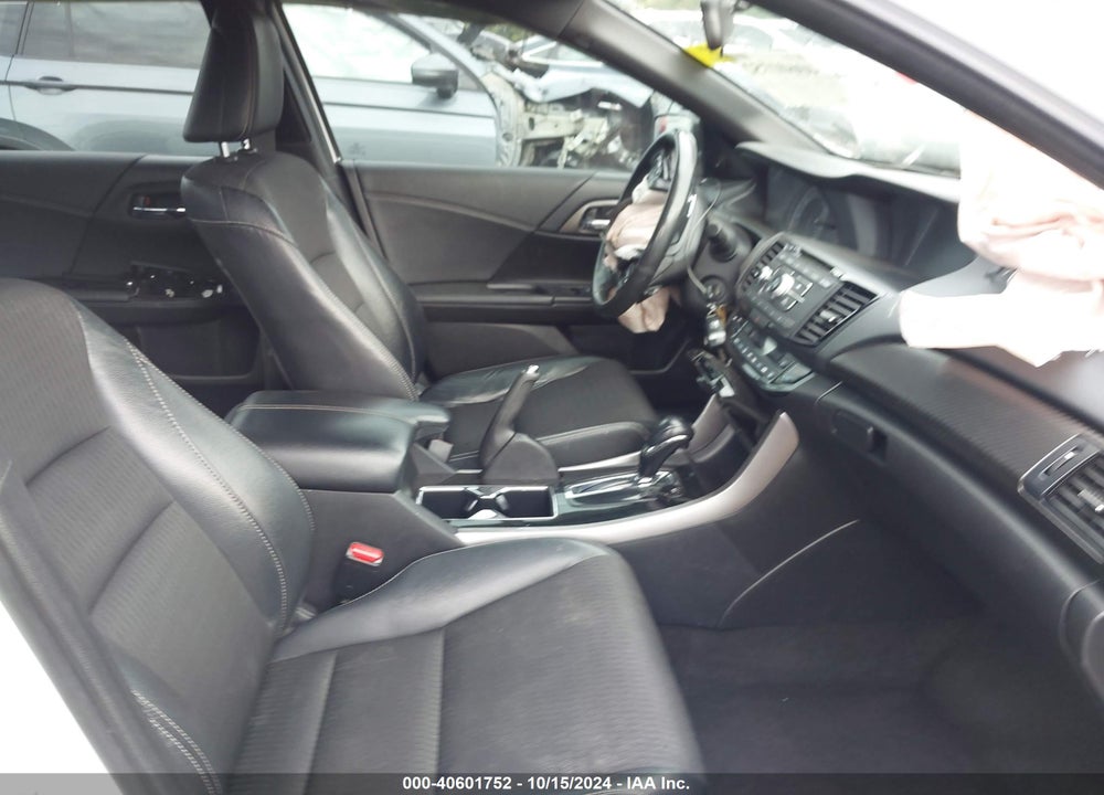 2017 HONDA ACCORD SPORT VIN: 1HGCR2F54HA039862