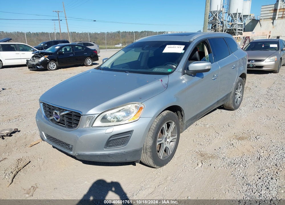 2013 VOLVO XC60 T6 VIN: YV4902DZ3D2407152