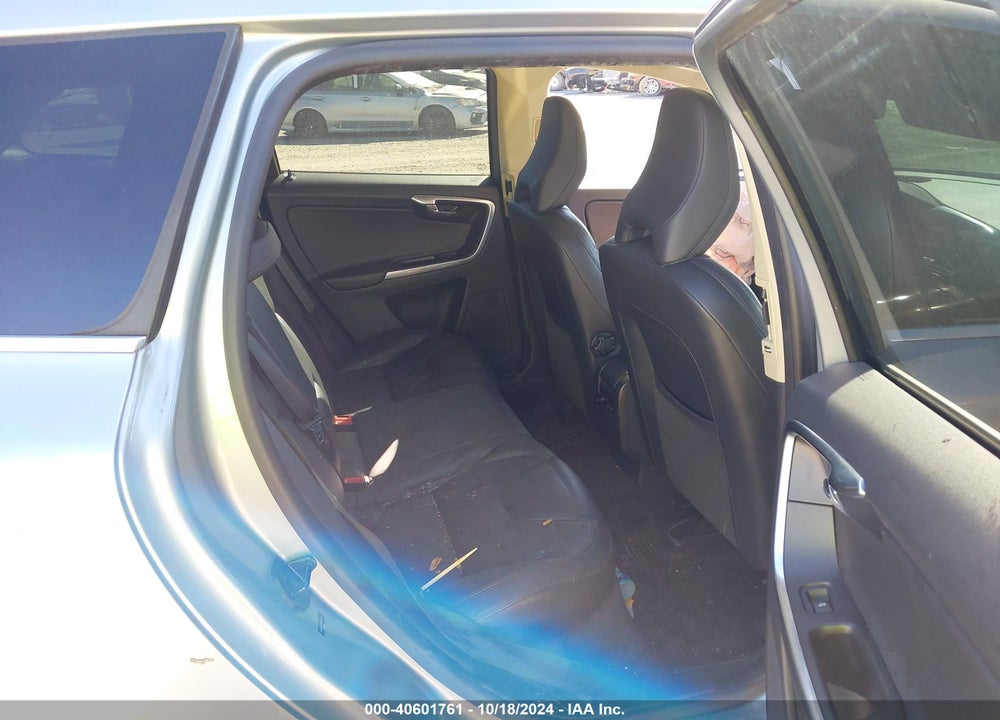 2013 VOLVO XC60 T6 VIN: YV4902DZ3D2407152