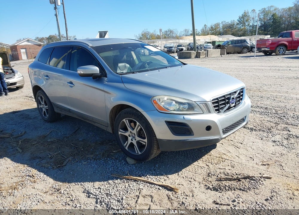 2013 VOLVO XC60 T6 VIN: YV4902DZ3D2407152