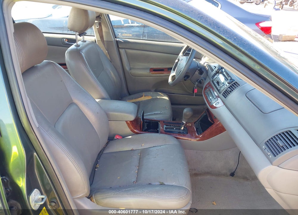 2005 TOYOTA CAMRY XLE VIN: 4T1BE30K35U419985