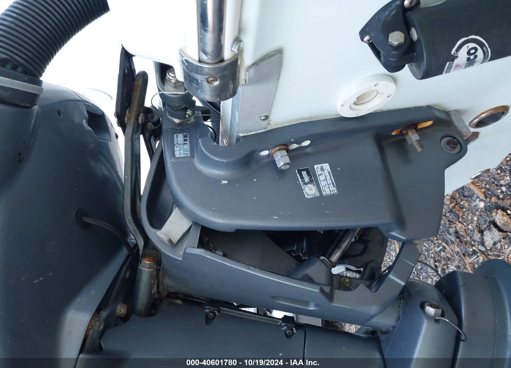 2015 TIDEWATER BOAT VIN: NLPFC110F415