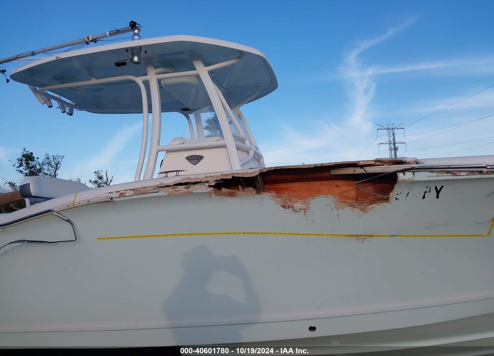 2015 TIDEWATER BOAT VIN: NLPFC110F415