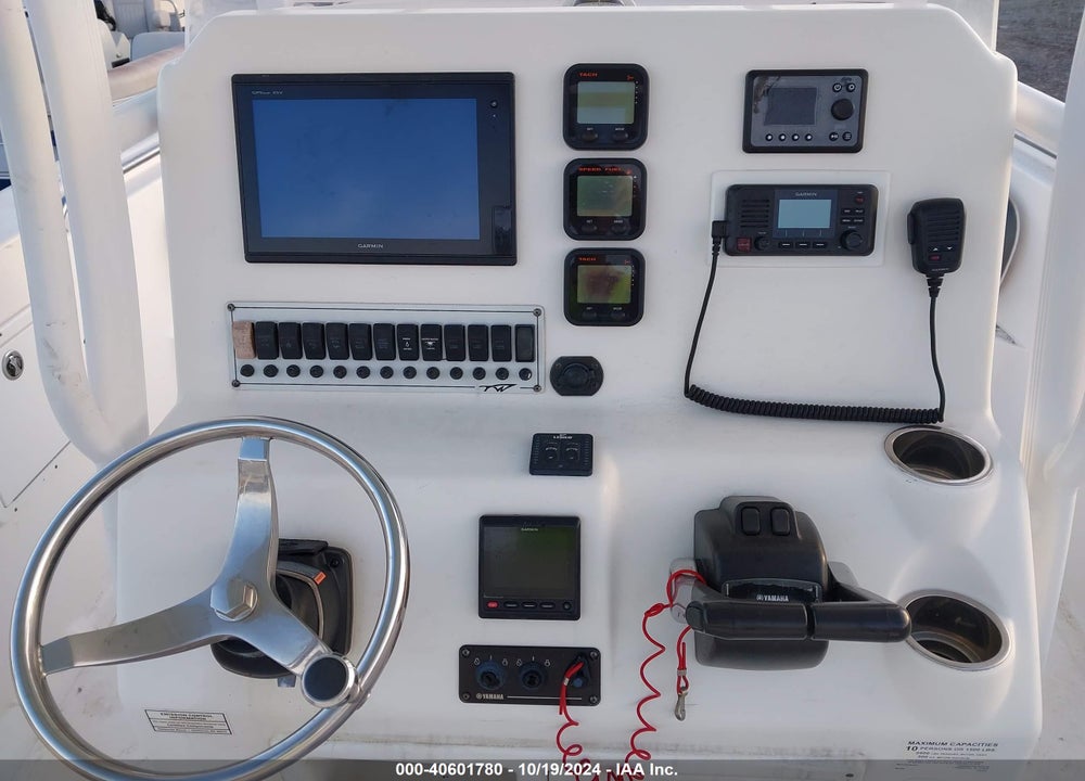 2015 TIDEWATER BOAT VIN: NLPFC110F415