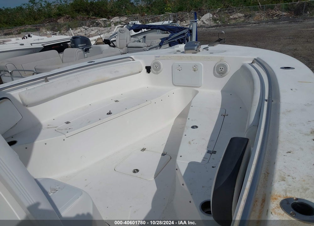 2015 TIDEWATER BOAT VIN: NLPFC110F415