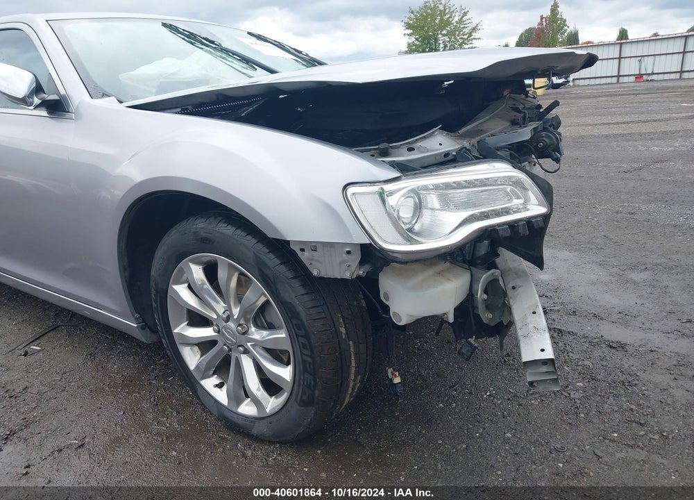 2016 CHRYSLER 300C AWD VIN: 2C3CCAKG1GH111395