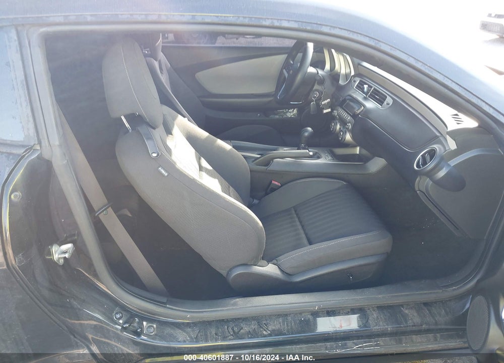 2014 CHEVROLET CAMARO 1LS VIN: 2G1FE1E39E9171131
