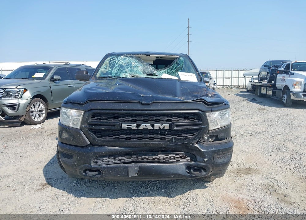 2019 RAM 1500 TRADESMAN 4X4 5'7 BOX VIN: 1C6SRFGT6KN613755