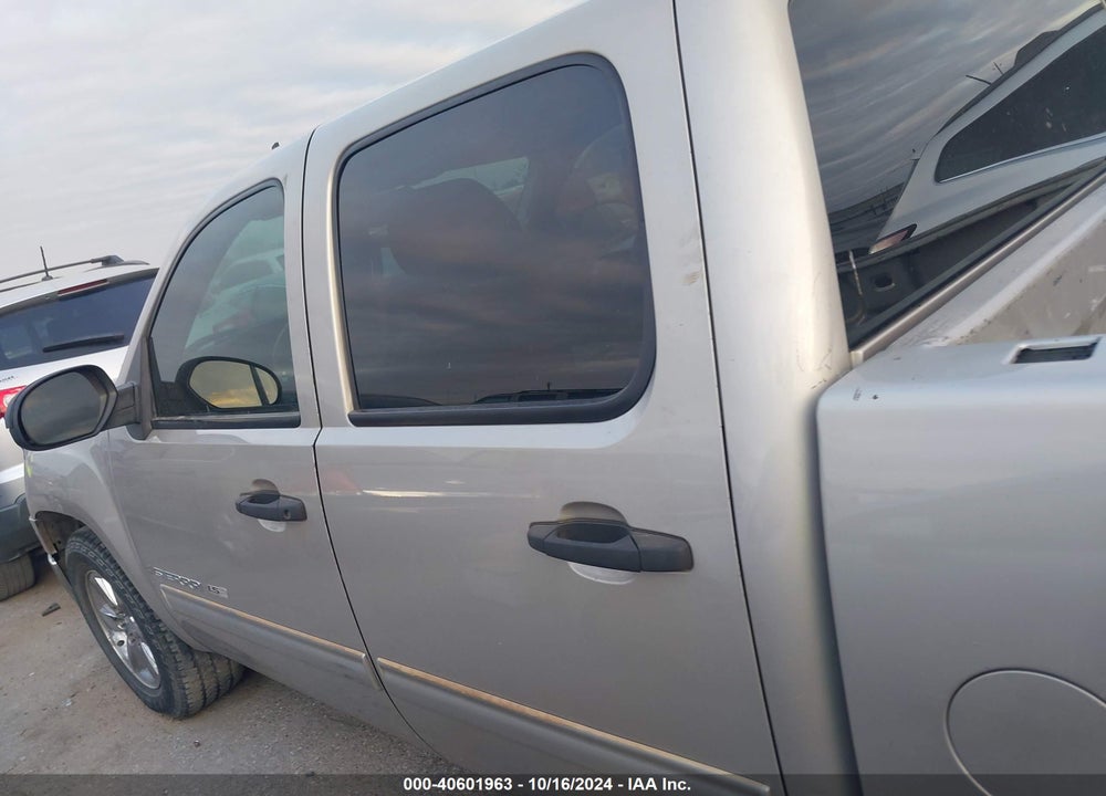 2008 GMC SIERRA 1500 SL VIN: 3GTEC13C58G111837