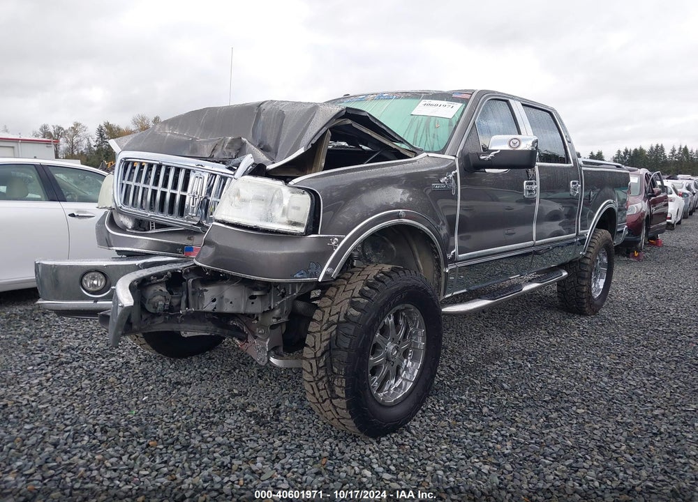 2007 LINCOLN MARK LT VIN: 5LTPW18517FJ10174