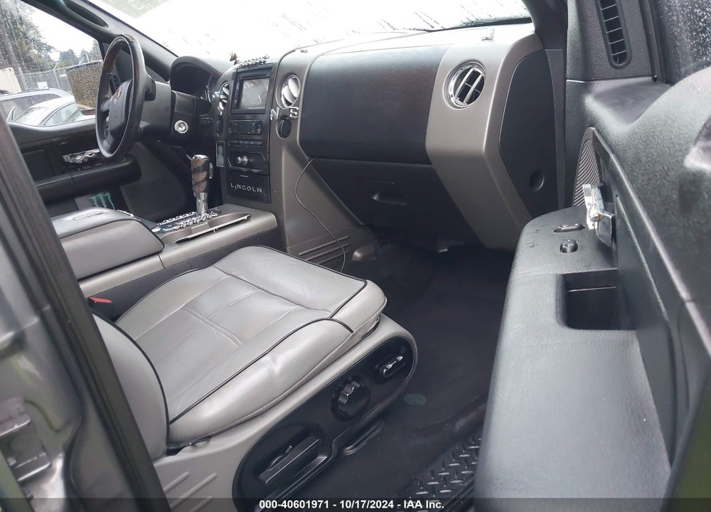2007 LINCOLN MARK LT VIN: 5LTPW18517FJ10174