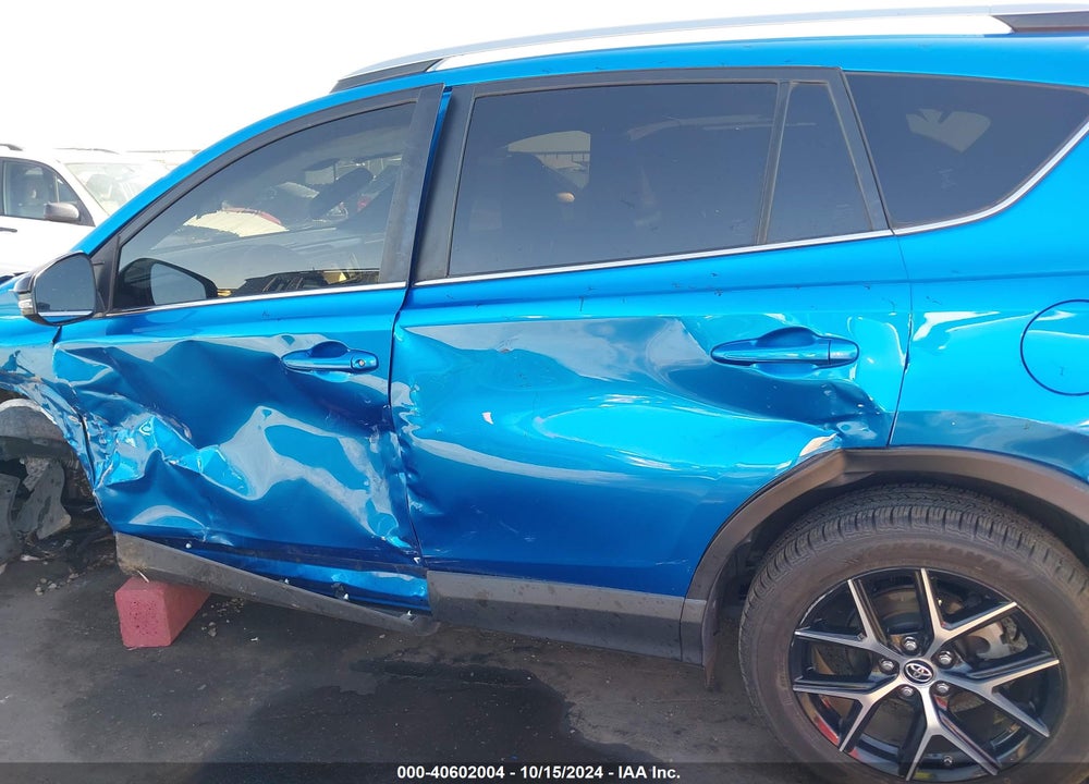2018 TOYOTA RAV4 SE VIN: JTMNFREV5JJ739745