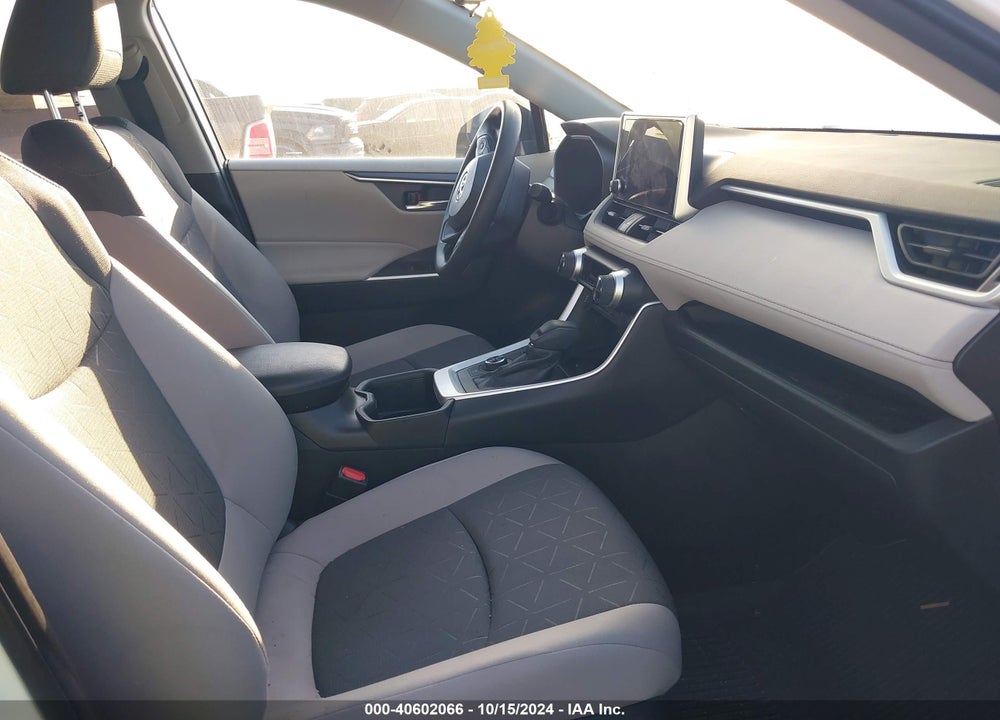 2024 TOYOTA RAV4 HYBRID XLE VIN: 4T3RWRFV4RU140476