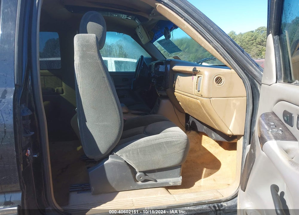 1999 CHEVROLET SILVERADO 1500 LS VIN: 2GCEK19T5X1274277