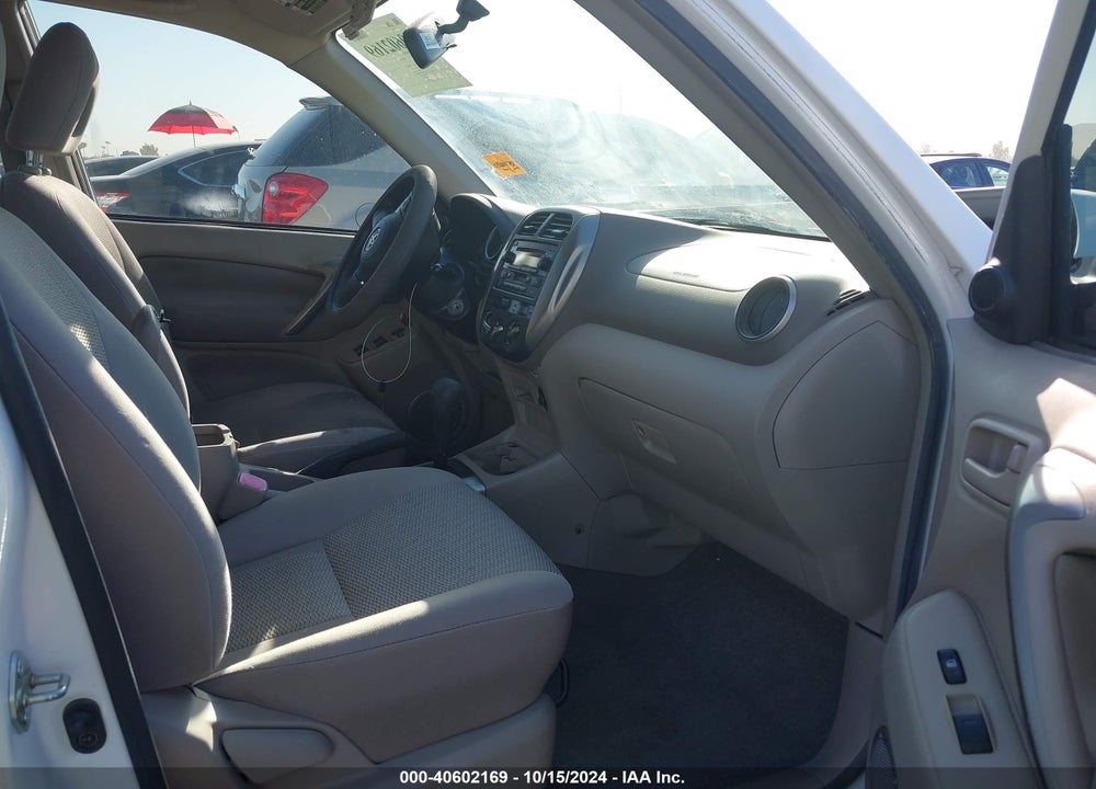 2004 TOYOTA RAV4 VIN: JTEGD20V640039493