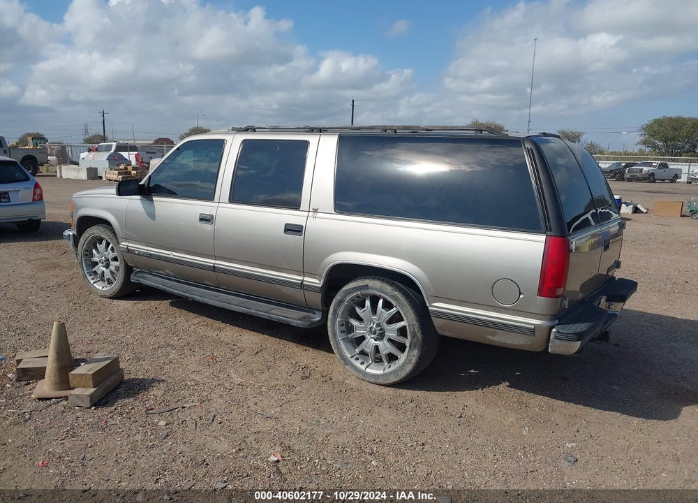 1999 CHEVROLET SUBURBAN 1500 LT VIN: 3GNEC16R4XG175518