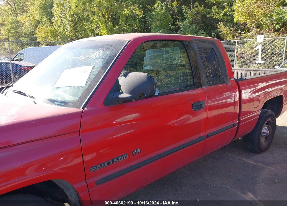2000 DODGE RAM 1500 ST VIN: 3B7HC13Y5YG158357