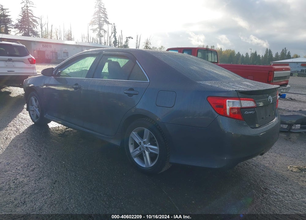 2013 TOYOTA CAMRY SE VIN: 4T1BF1FK4DU267416