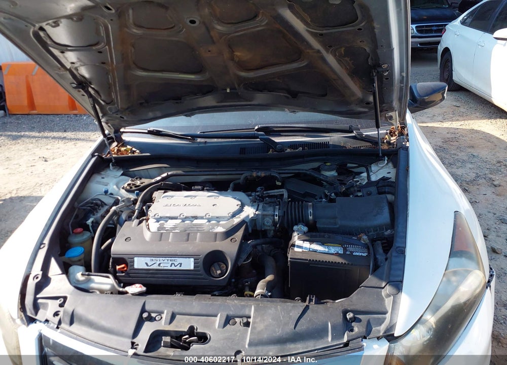 2011 HONDA ACCORD 3.5 EX-L VIN: 1HGCP3F81BA004886