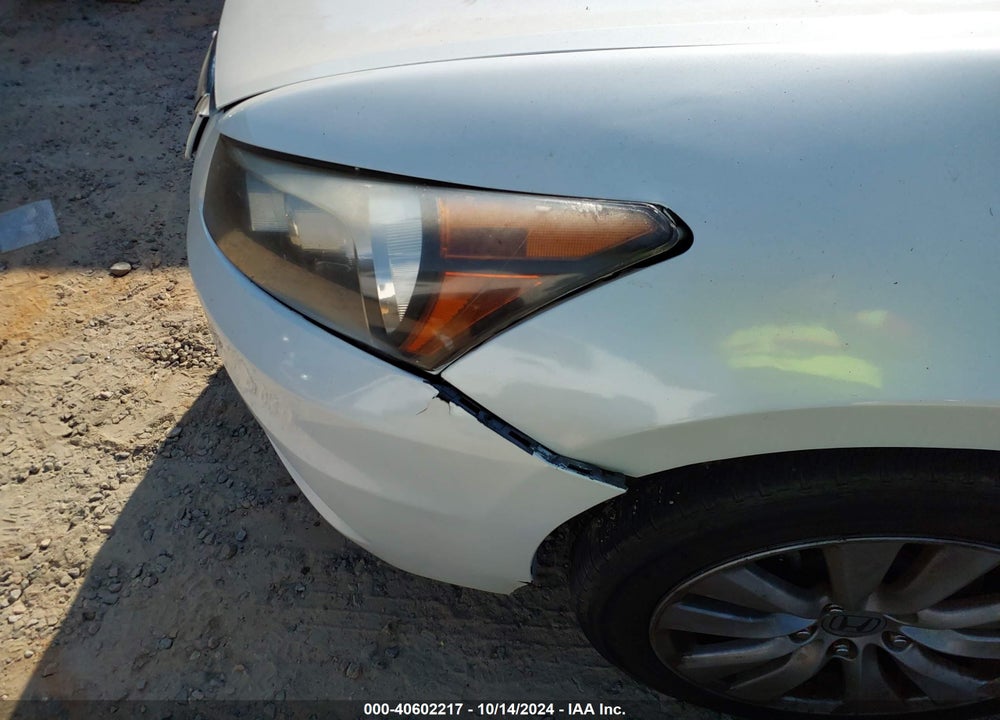 2011 HONDA ACCORD 3.5 EX-L VIN: 1HGCP3F81BA004886