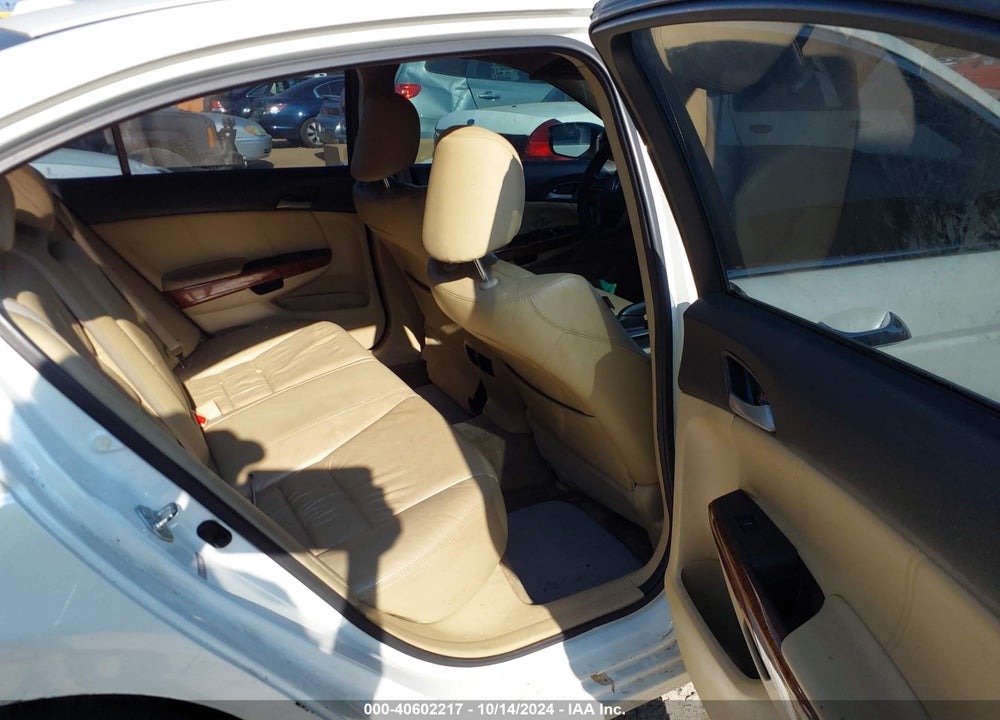2011 HONDA ACCORD 3.5 EX-L VIN: 1HGCP3F81BA004886