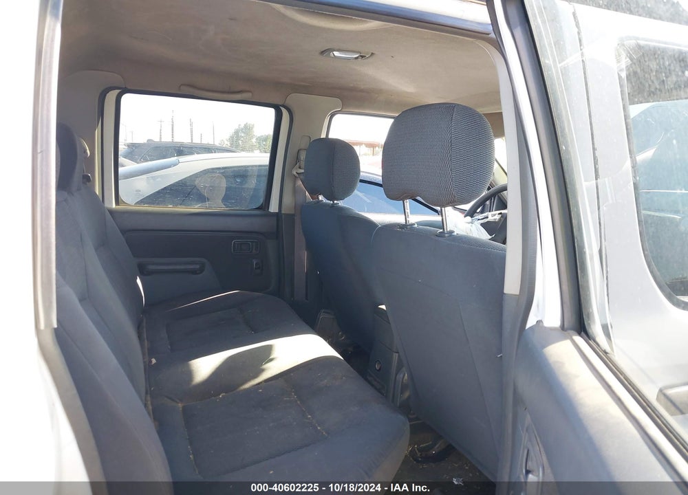2004 NISSAN FRONTIER XE-V6 VIN: 1N6ED29X24C400231