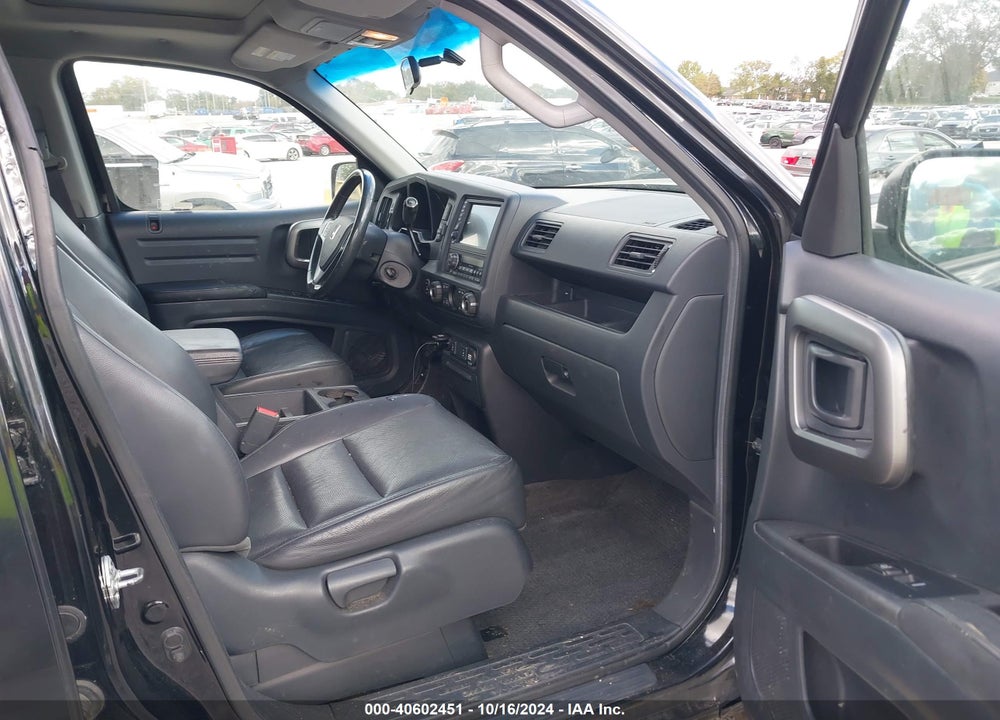 2010 HONDA RIDGELINE RTL VIN: 5FPYK1F57AB010735