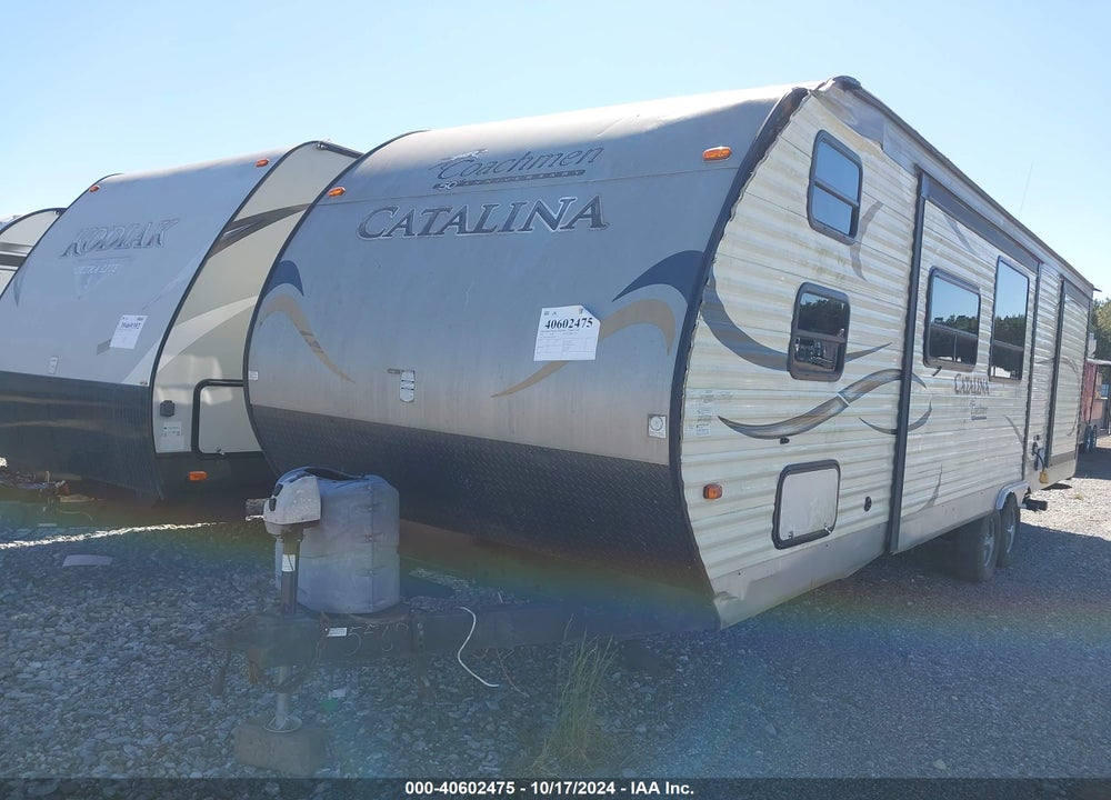 2014 FOREST RIVER M-303 FQB CATALINA 50TH ANNIVERSARY VIN: 5ZT2CAVB3ET005567