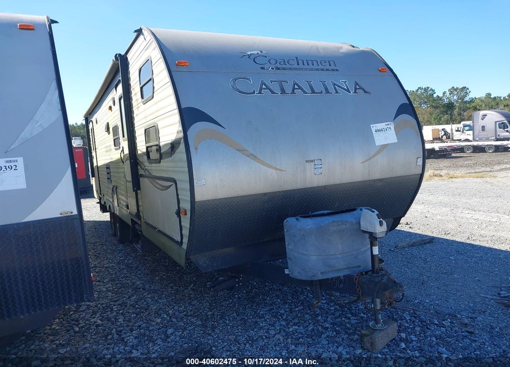 2014 FOREST RIVER M-303 FQB CATALINA 50TH ANNIVERSARY VIN: 5ZT2CAVB3ET005567