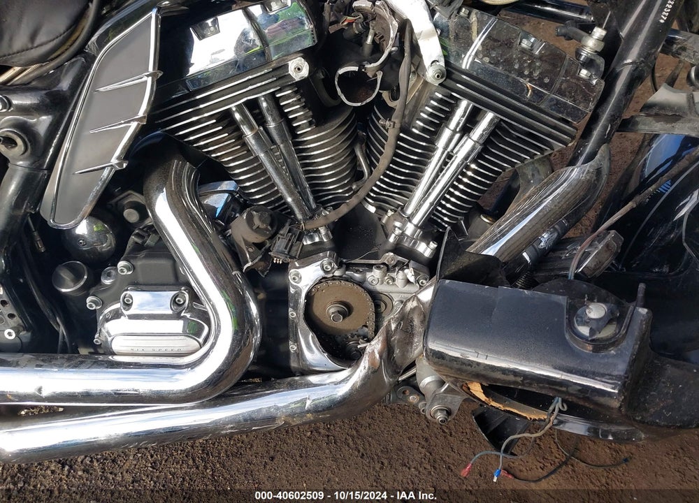 2013 HARLEY-DAVIDSON FLHTK ELECTRA GLIDE ULTRA LTD VIN: 1HD1KEM16DB682387