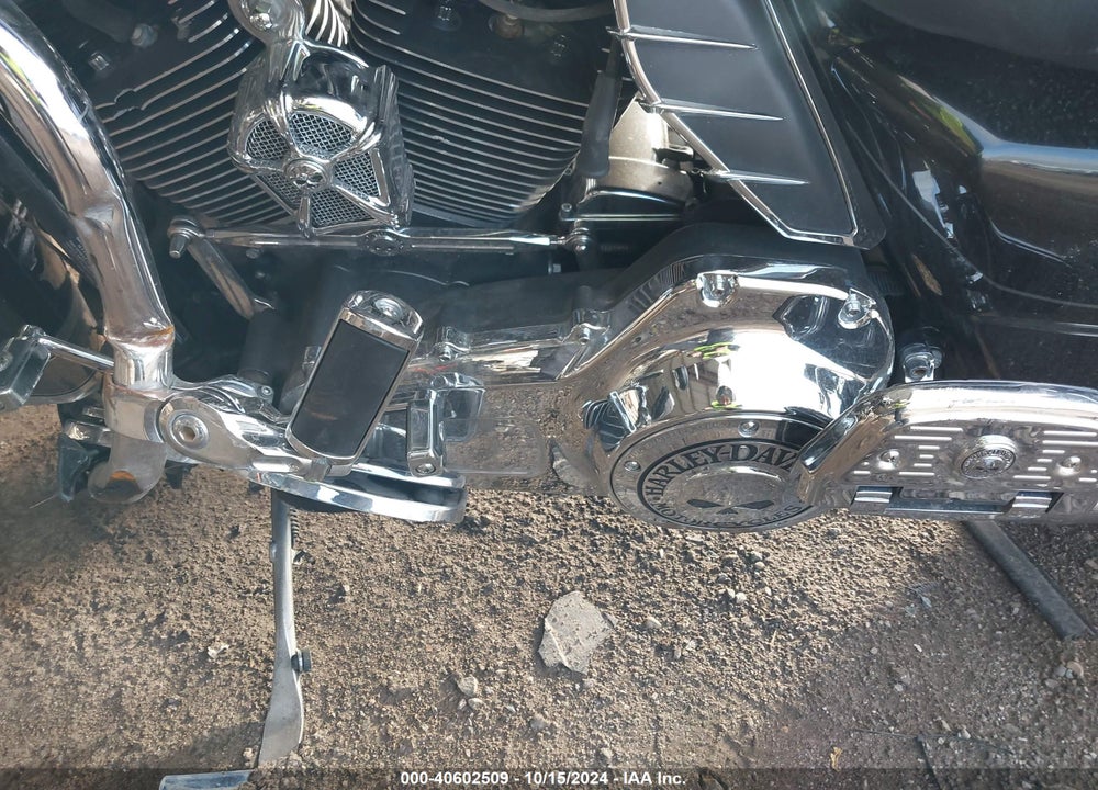 2013 HARLEY-DAVIDSON FLHTK ELECTRA GLIDE ULTRA LTD VIN: 1HD1KEM16DB682387