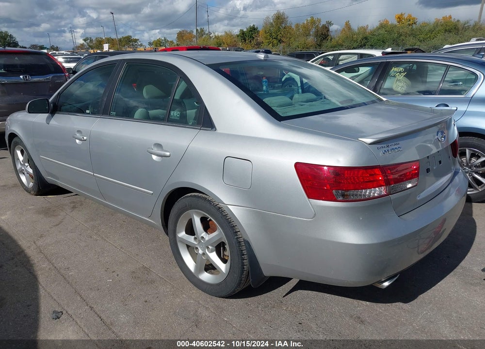 2008 HYUNDAI SONATA LIMITED V6/SE V6 VIN: 5NPEU46F58H357606