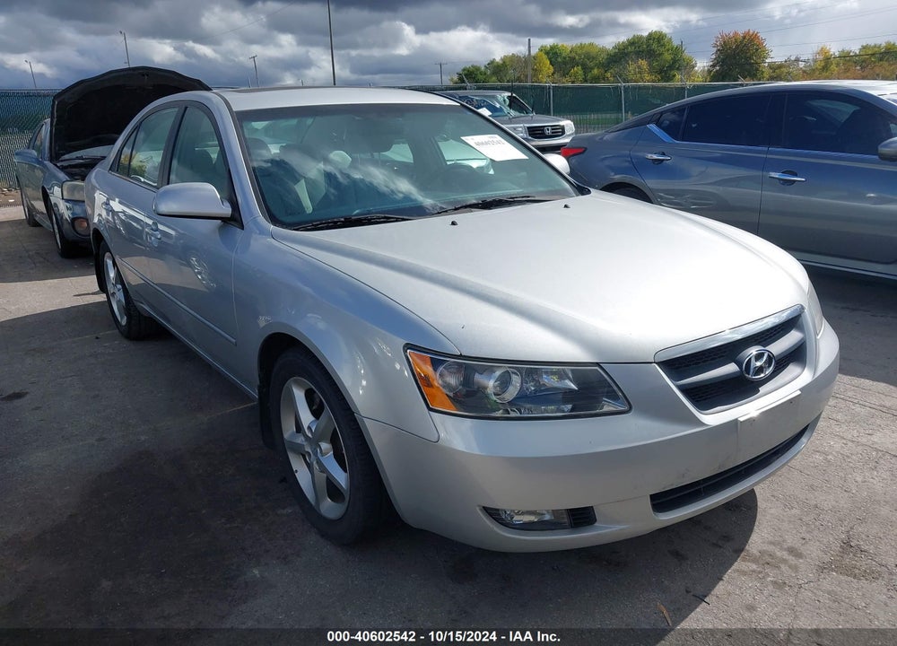 2008 HYUNDAI SONATA LIMITED V6/SE V6 VIN: 5NPEU46F58H357606