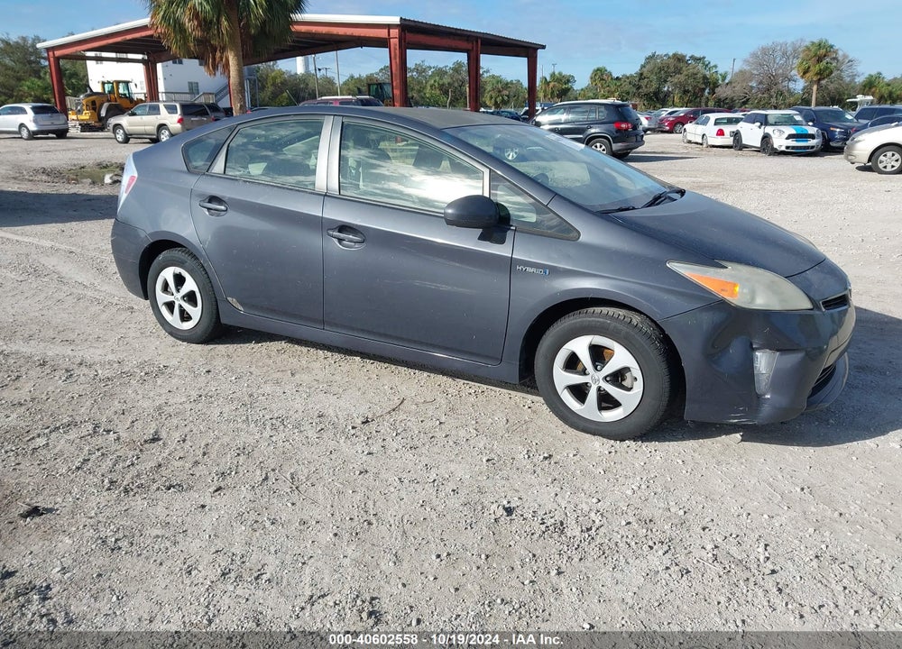 2013 TOYOTA PRIUS TWO VIN: JTDKN3DU4D1683118