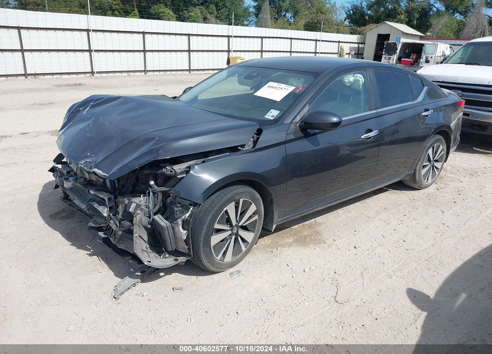 2021 NISSAN ALTIMA SV FWD VIN: 1N4BL4DV2MN300070
