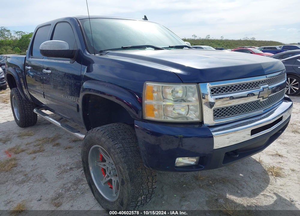 2011 CHEVROLET SILVERADO 1500 LT VIN: 3GCPKSE33BG288621