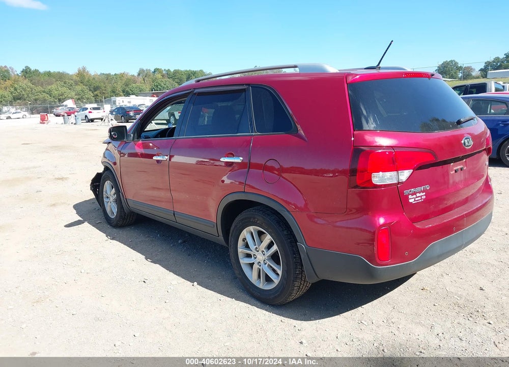 2015 KIA SORENTO LX VIN: 5XYKT3A69FG655992