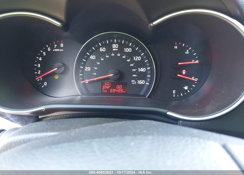 2015 KIA SORENTO LX VIN: 5XYKT3A69FG655992