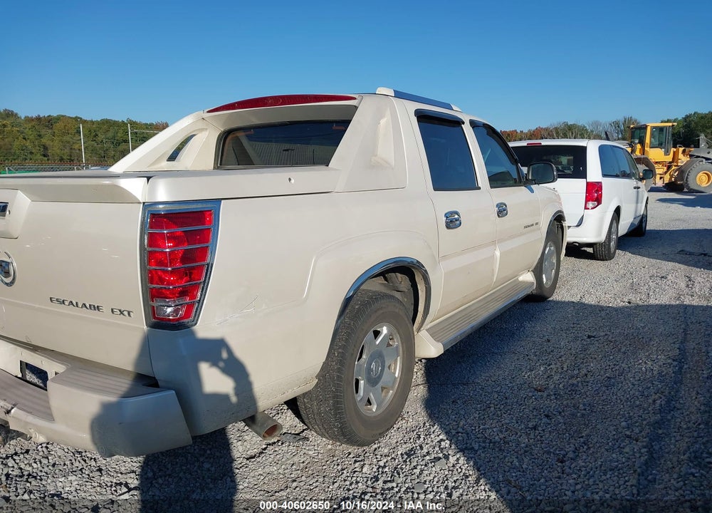 2005 CADILLAC ESCALADE EXT STANDARD VIN: 3GYEK62N05G231408