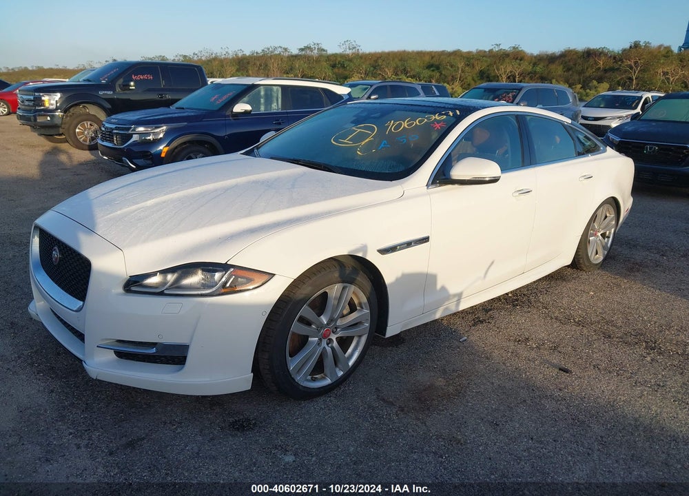 2019 JAGUAR XJ R - SPORT VIN: SAJWA1C79K8W22057