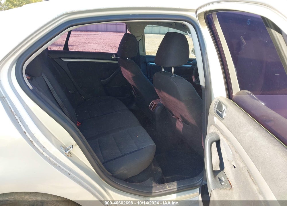 2010 VOLKSWAGEN JETTA S VIN: 3VWJX7AJ9AM054246