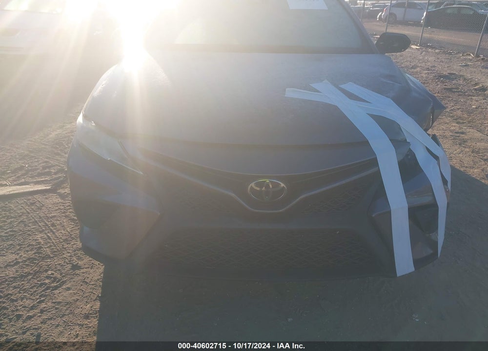 2018 TOYOTA CAMRY SE VIN: 4T1B11HK9JU622233