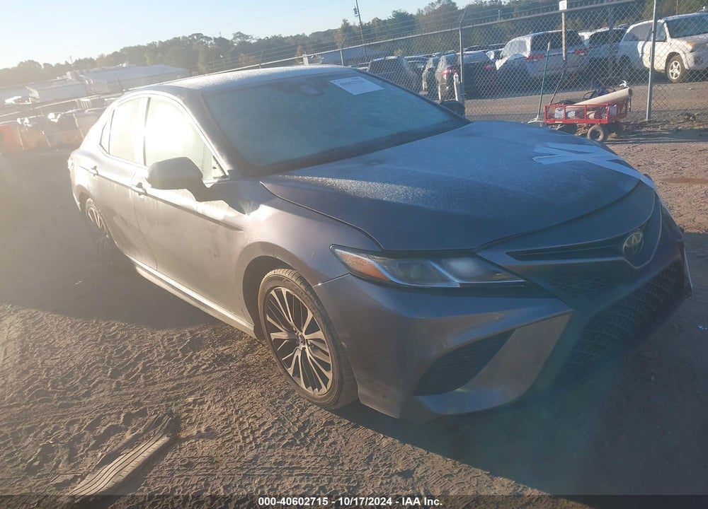 2018 TOYOTA CAMRY SE VIN: 4T1B11HK9JU622233