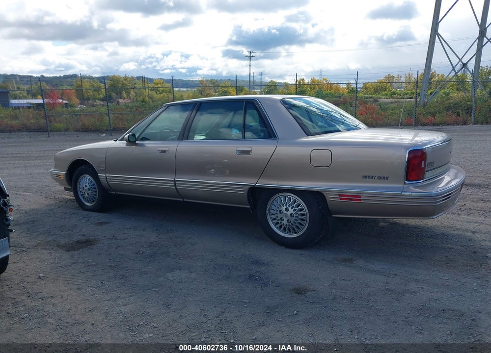 1993 OLDSMOBILE 98 REGENCY ELITE VIN: 1G3CW53L7P4305884