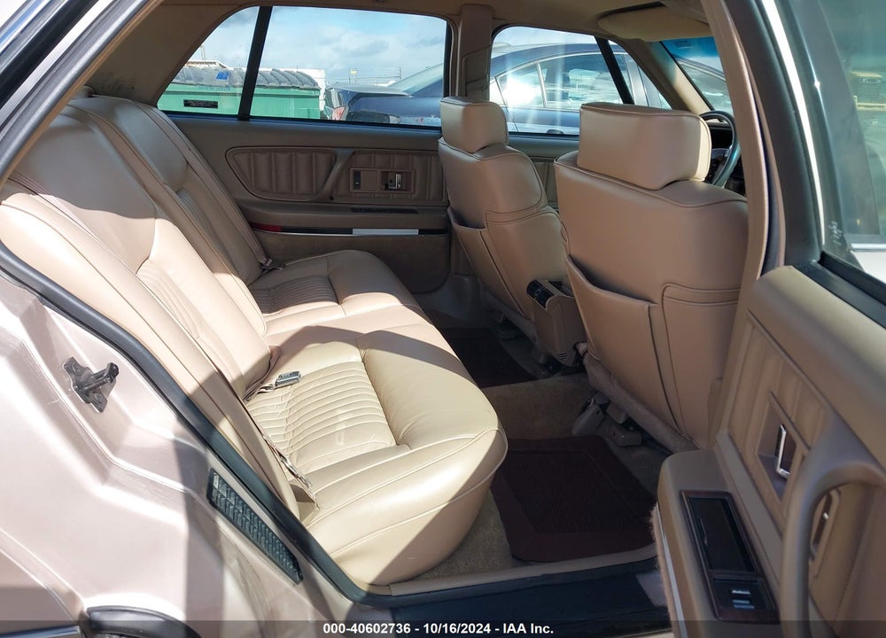 1993 OLDSMOBILE 98 REGENCY ELITE VIN: 1G3CW53L7P4305884